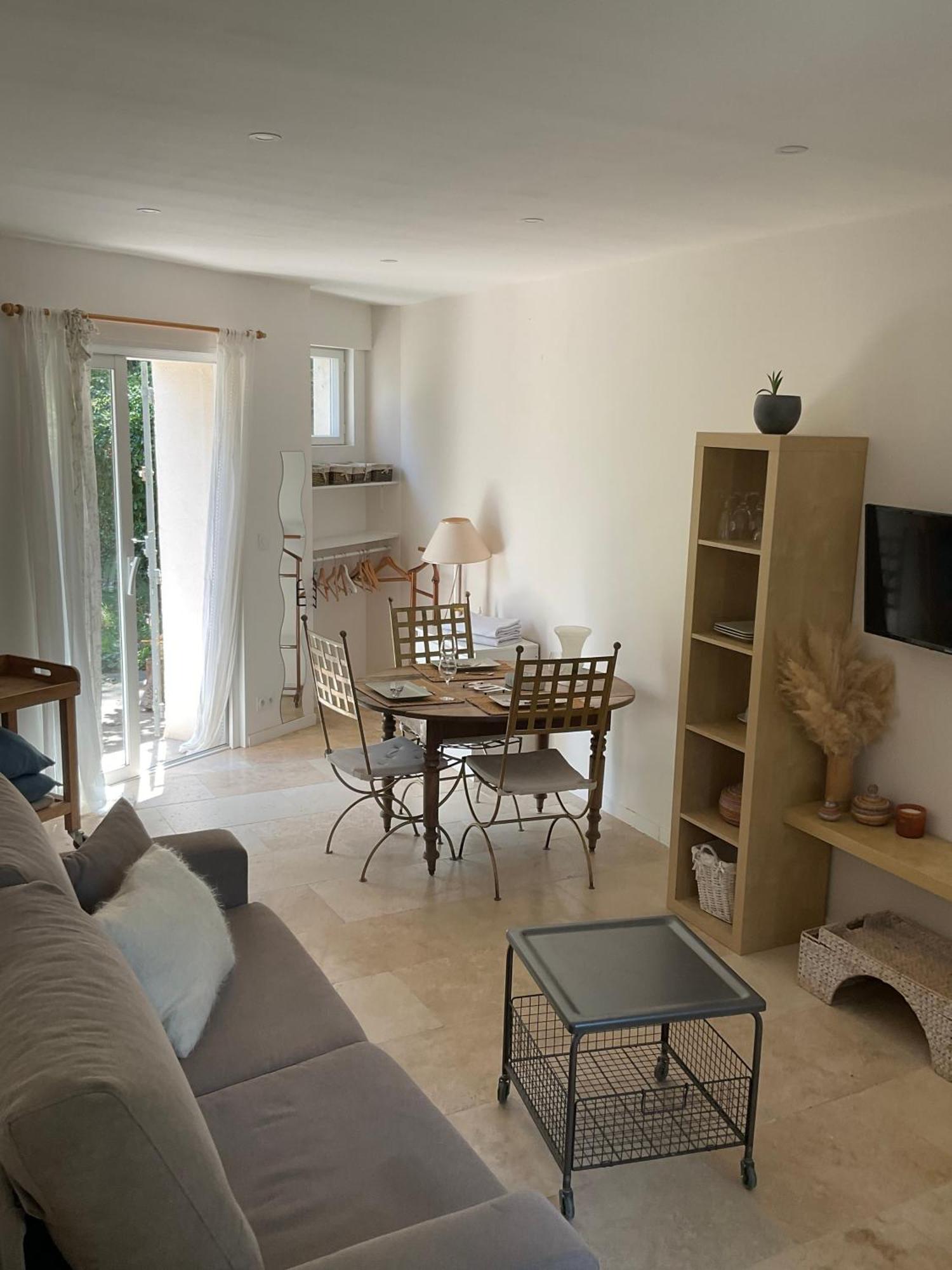 Studio Lumineux Villeneuve-lès-Avignon Eksteriør bilde